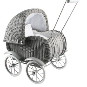 poussette de poupée en osier gris
